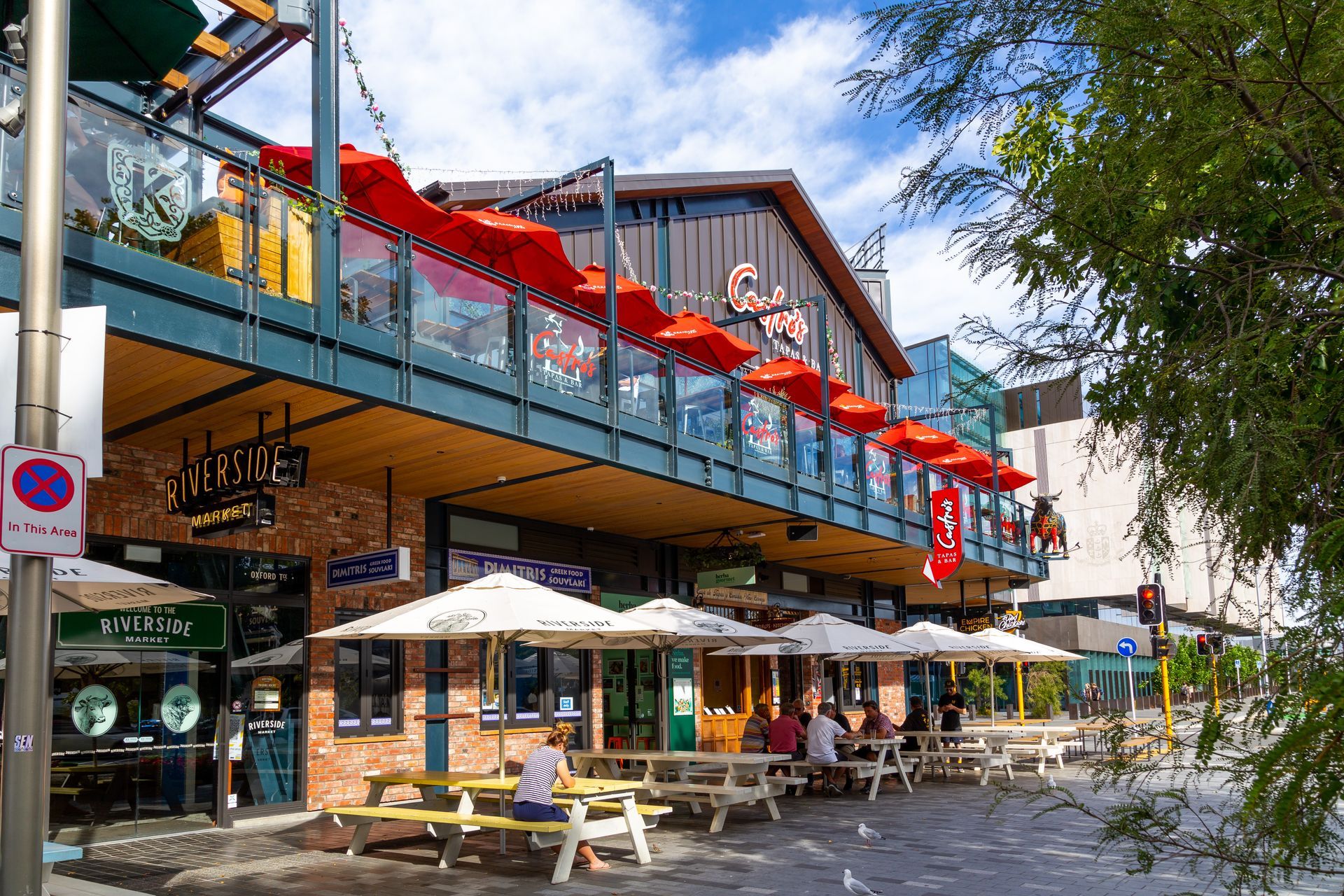 Riverside - Farmers Market