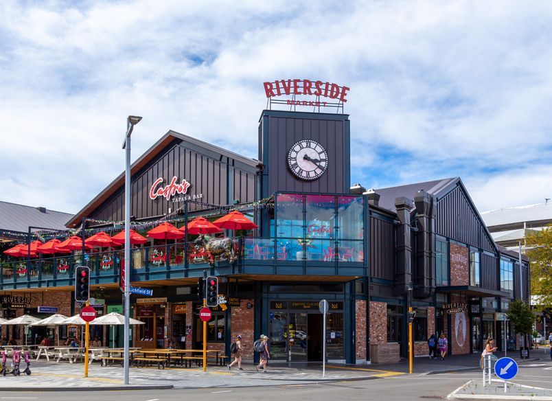 Riverside - Farmers Market