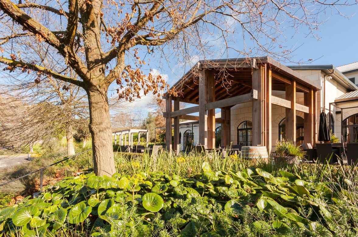 Luna Estate Cellar Door and Restaurant