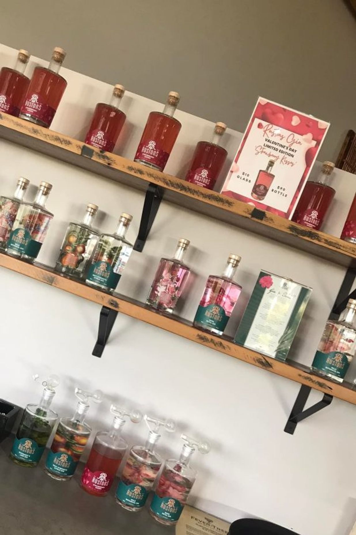 Ruston’s Roses – Cafe &amp; Distillery