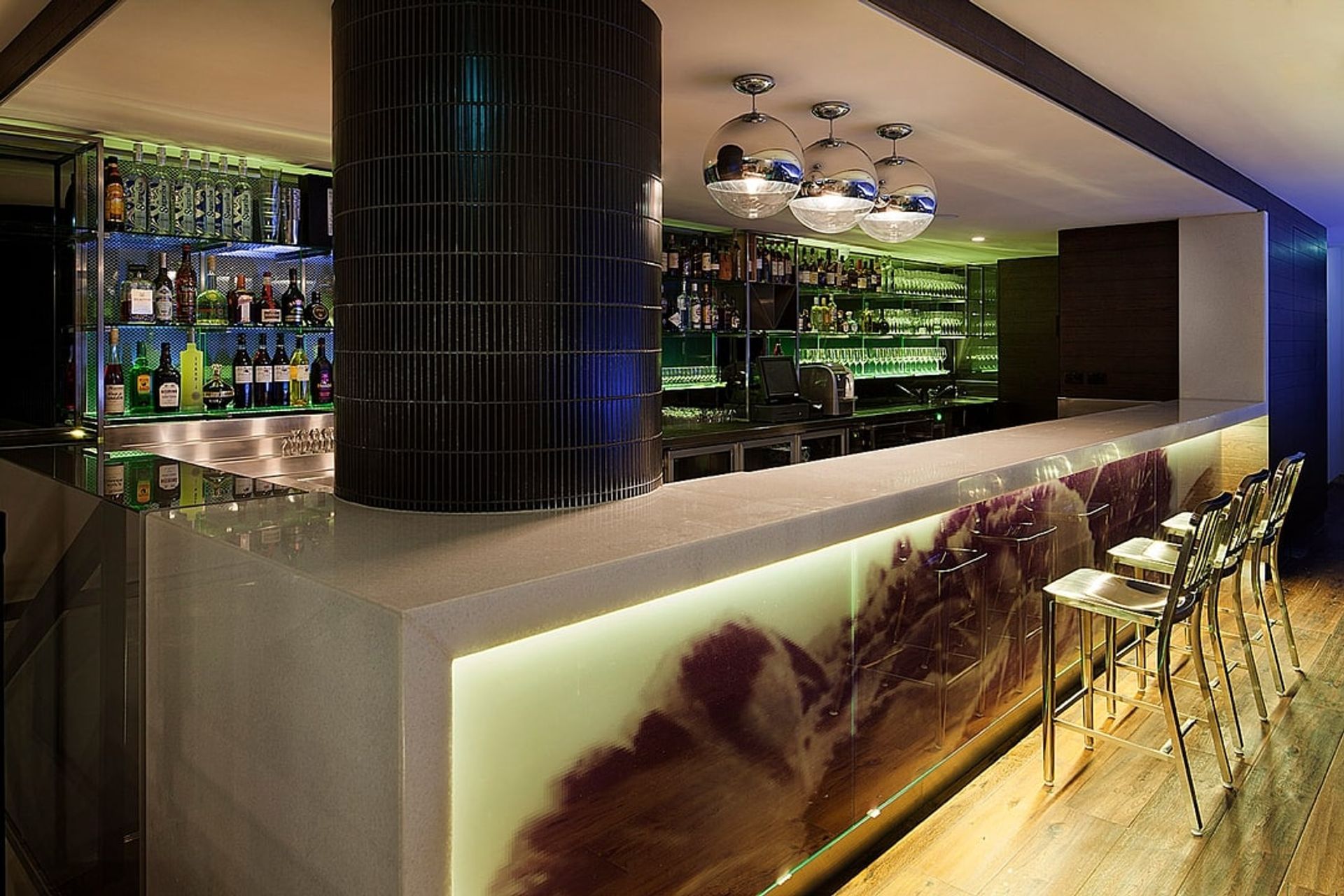 Steer Bar &amp; Grill