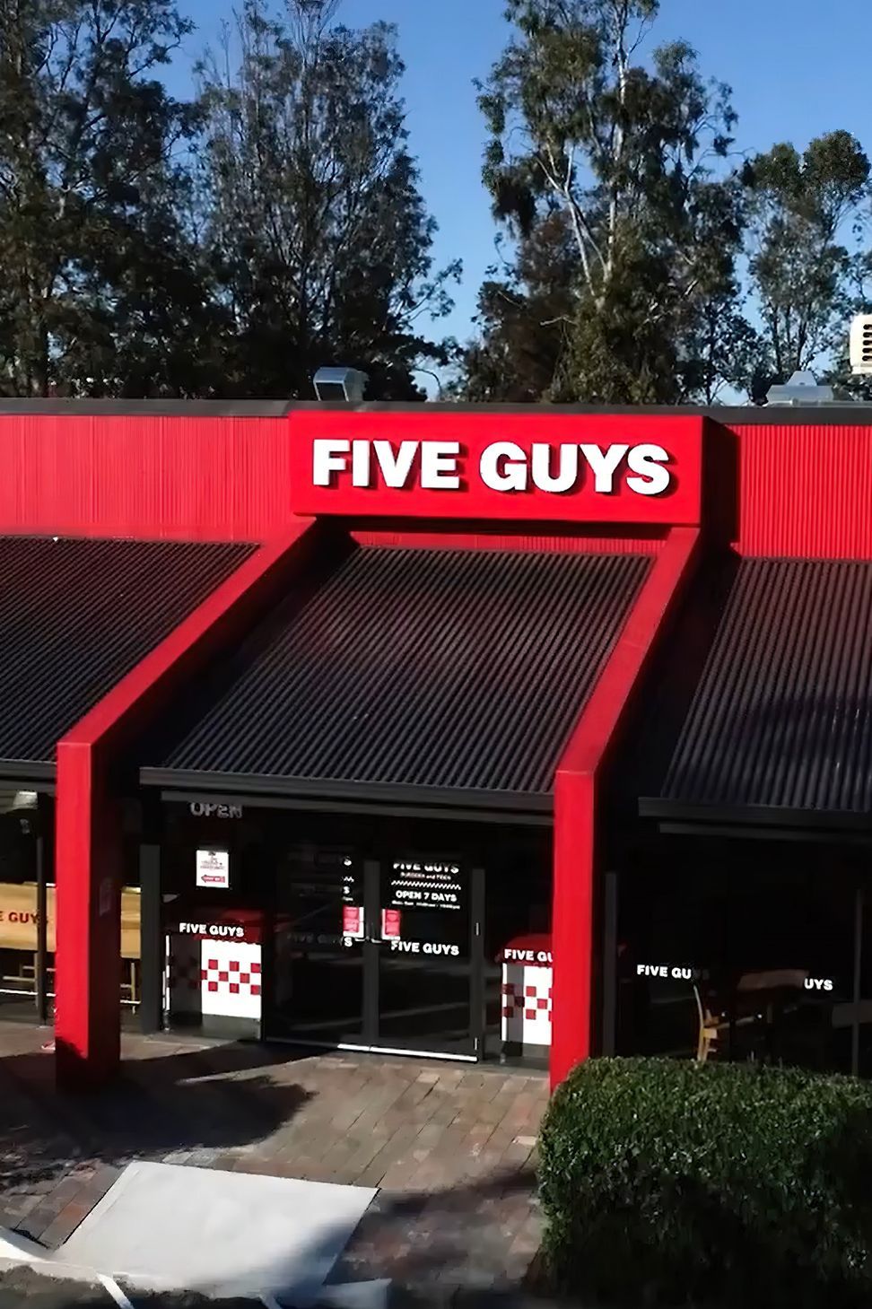 5guys03-gigapixel-standard-scale-200x.jpg