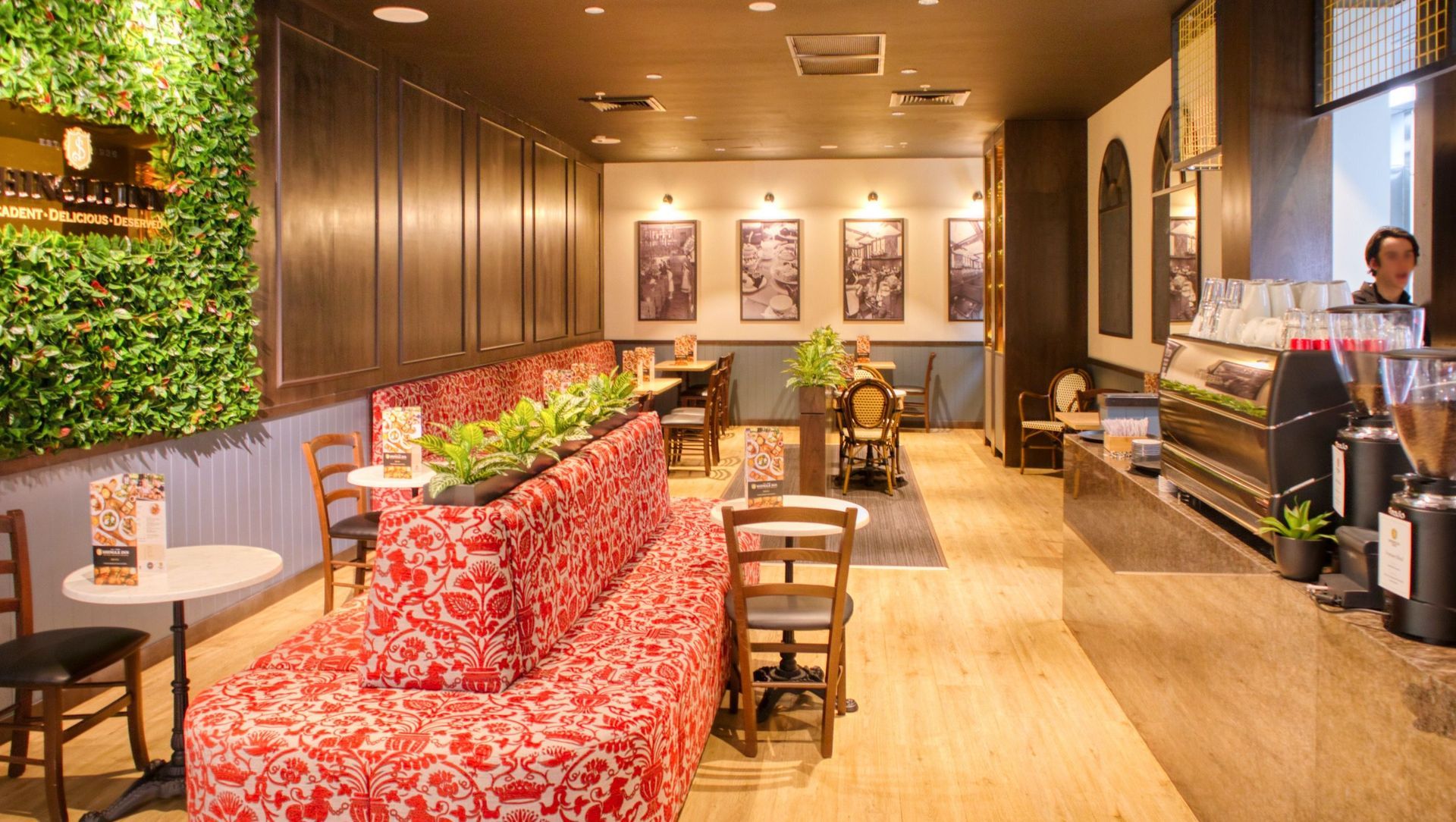 Shingle Inn, Glenfield Mall banner