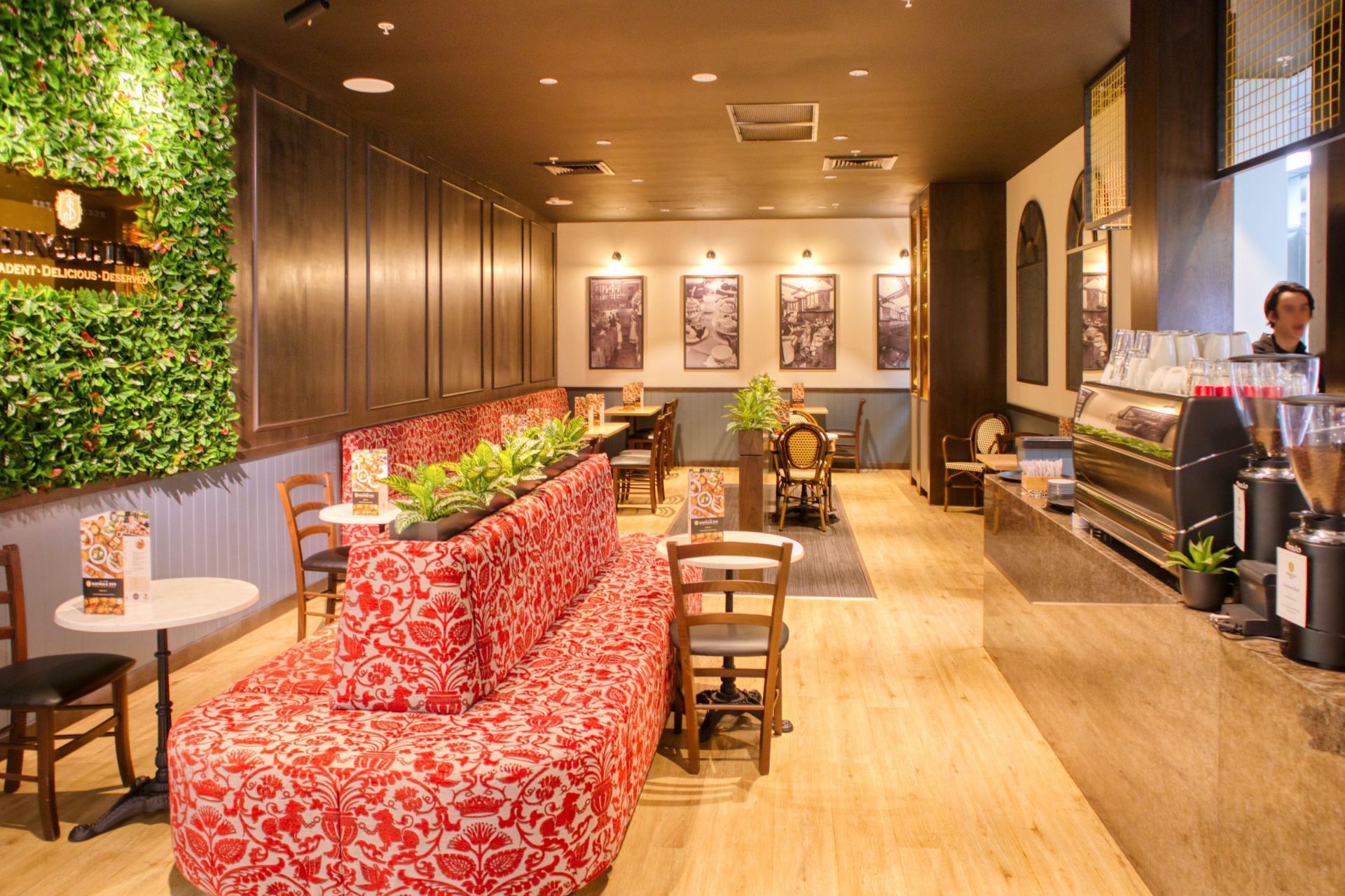 Shingle Inn, Glenfield Mall