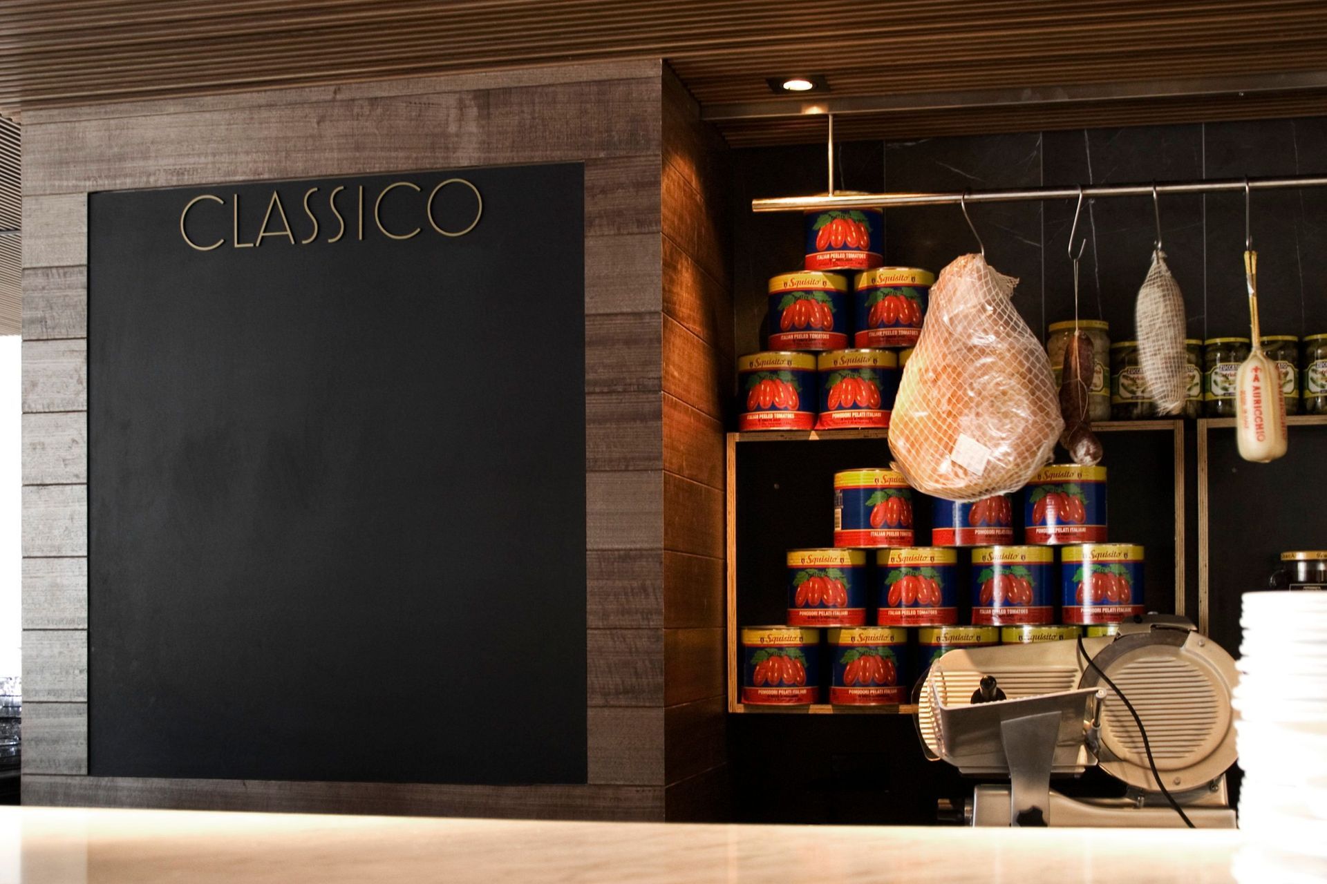 Classico, Blackman Hotel