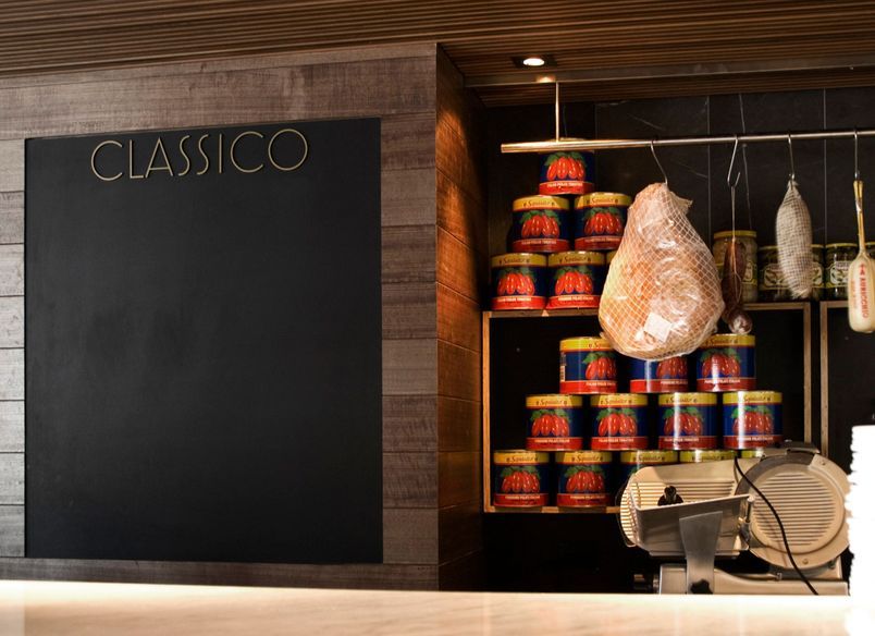 Classico, Blackman Hotel