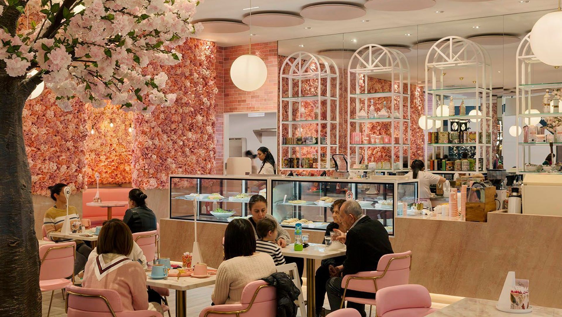 Divine Patisserie banner