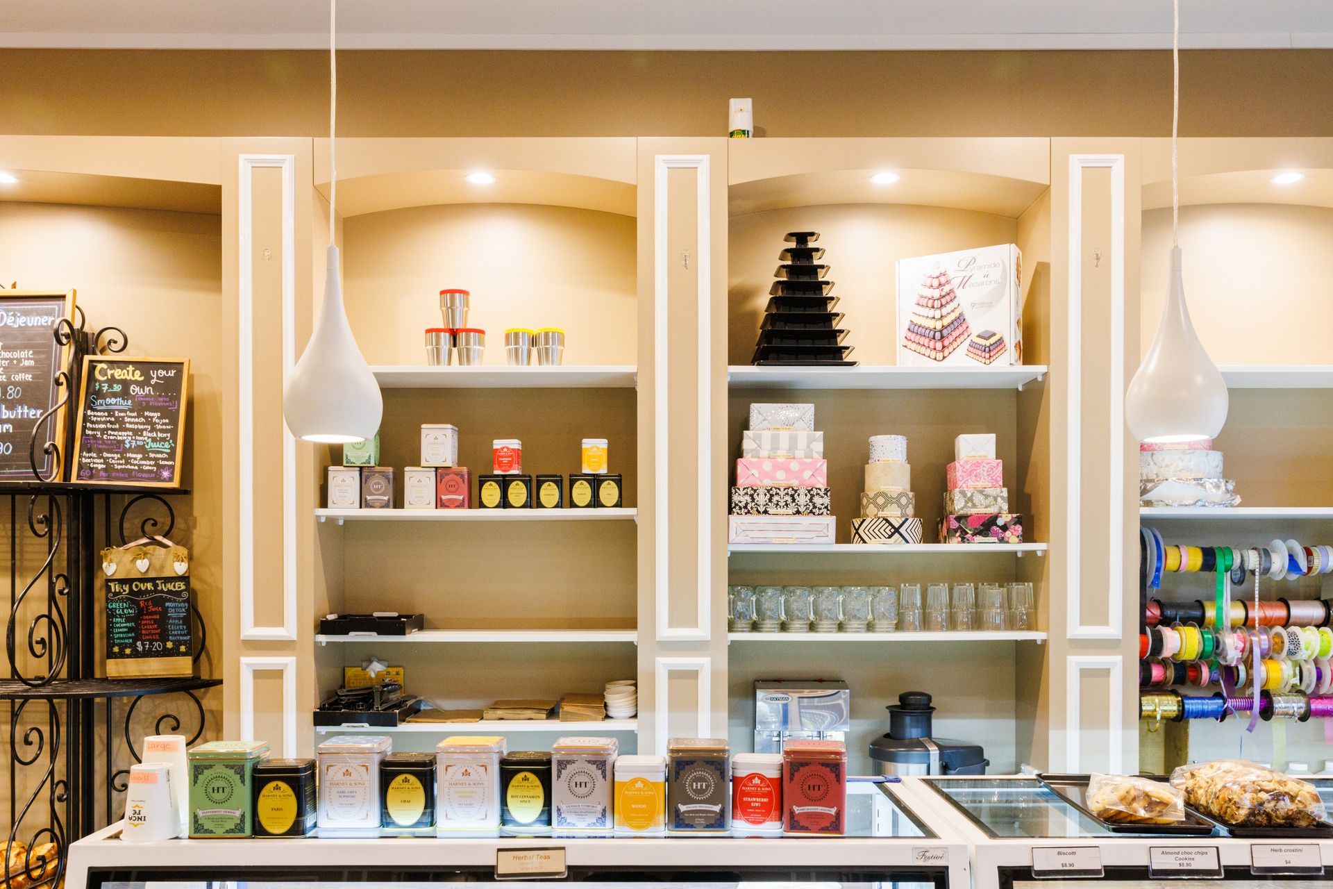 Alexandre Patisserie &amp; Chocolate