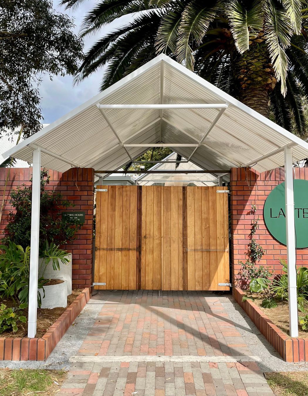 Archgola Papamoa Beach Lantern Restaurant