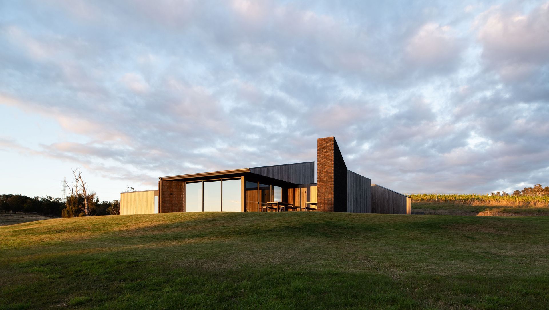 Stoney Rise Cellar Door banner