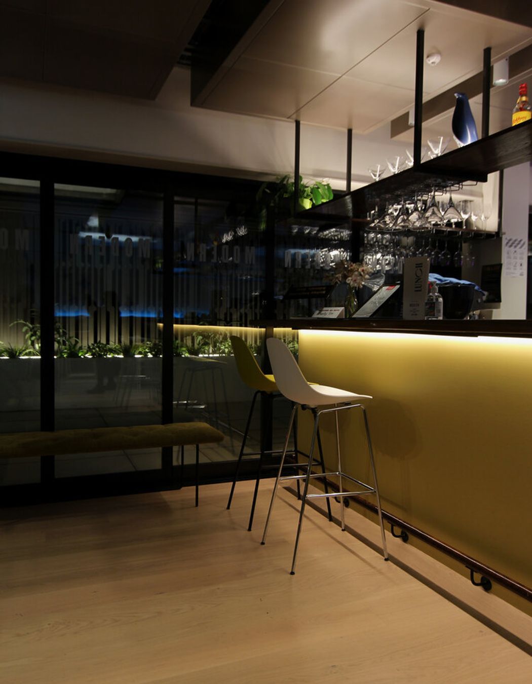 Modern Thai Restaurant