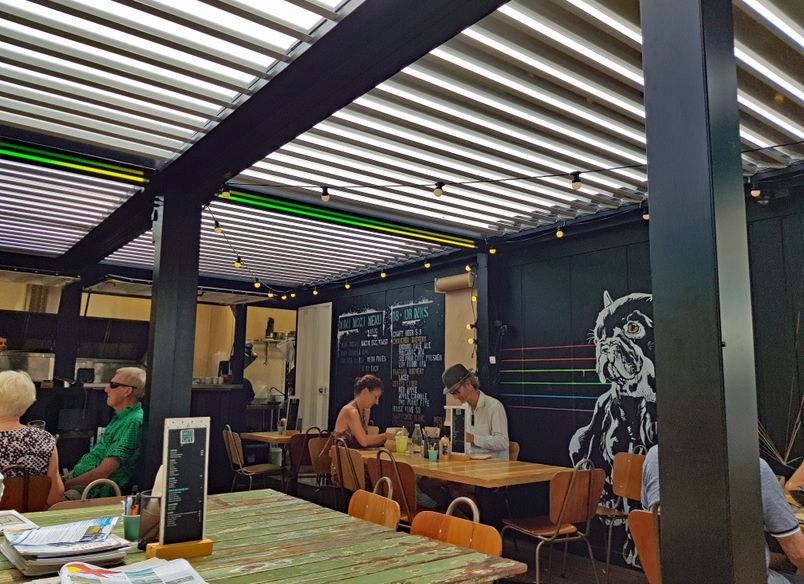 Transforming the Moxi Cafe with Louvre Roofs