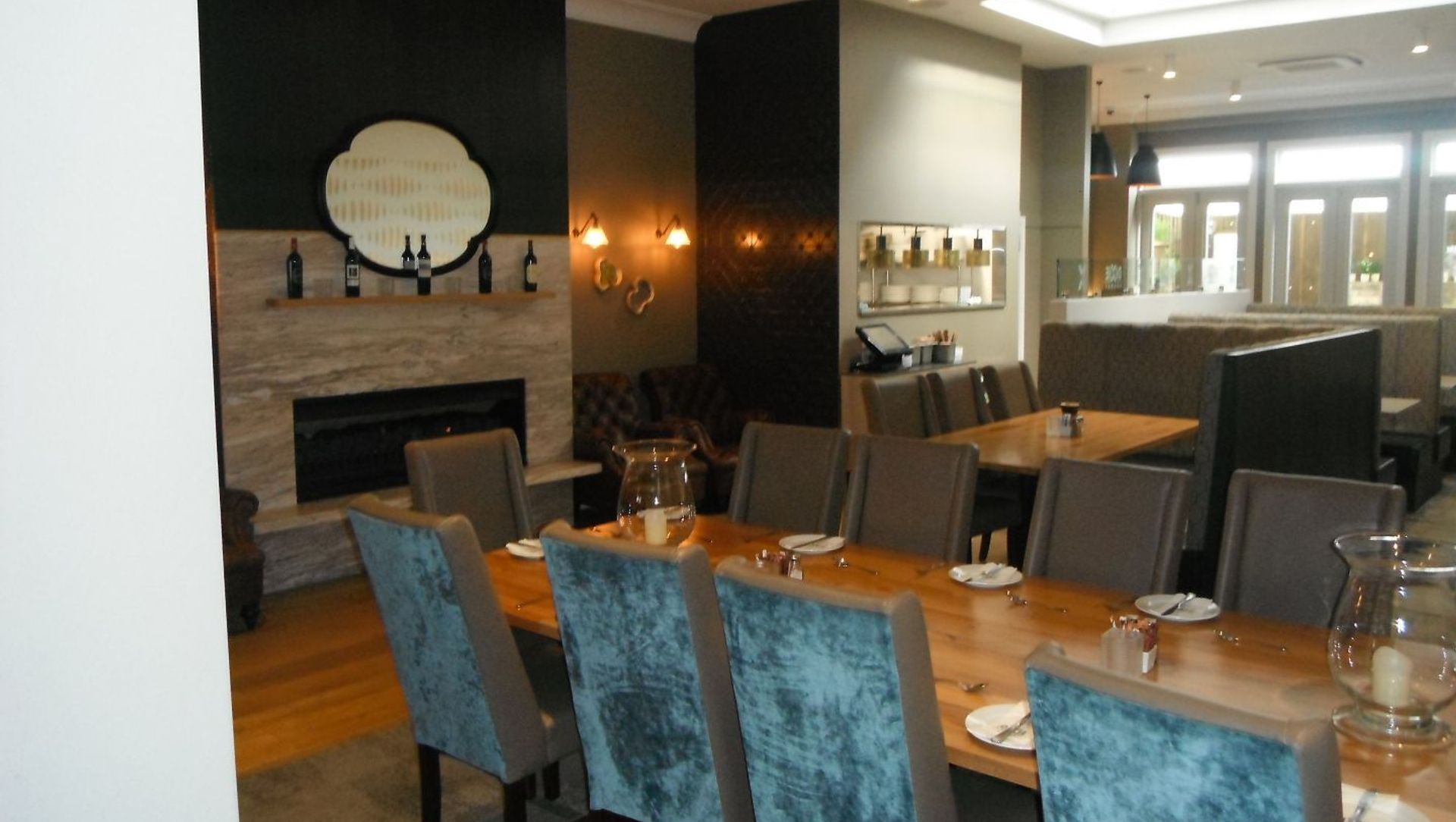 Dixie Browns Bar + Restaurant banner