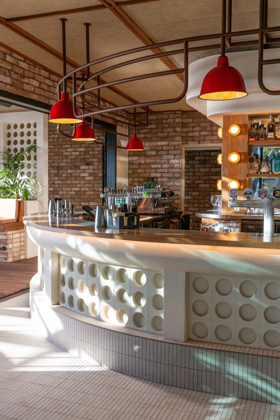 ZMuHndAxsiBwXgxctrl-space-interior-design-auckland-hospitality-Takapuna-Surf-Club881A0217.jpeg