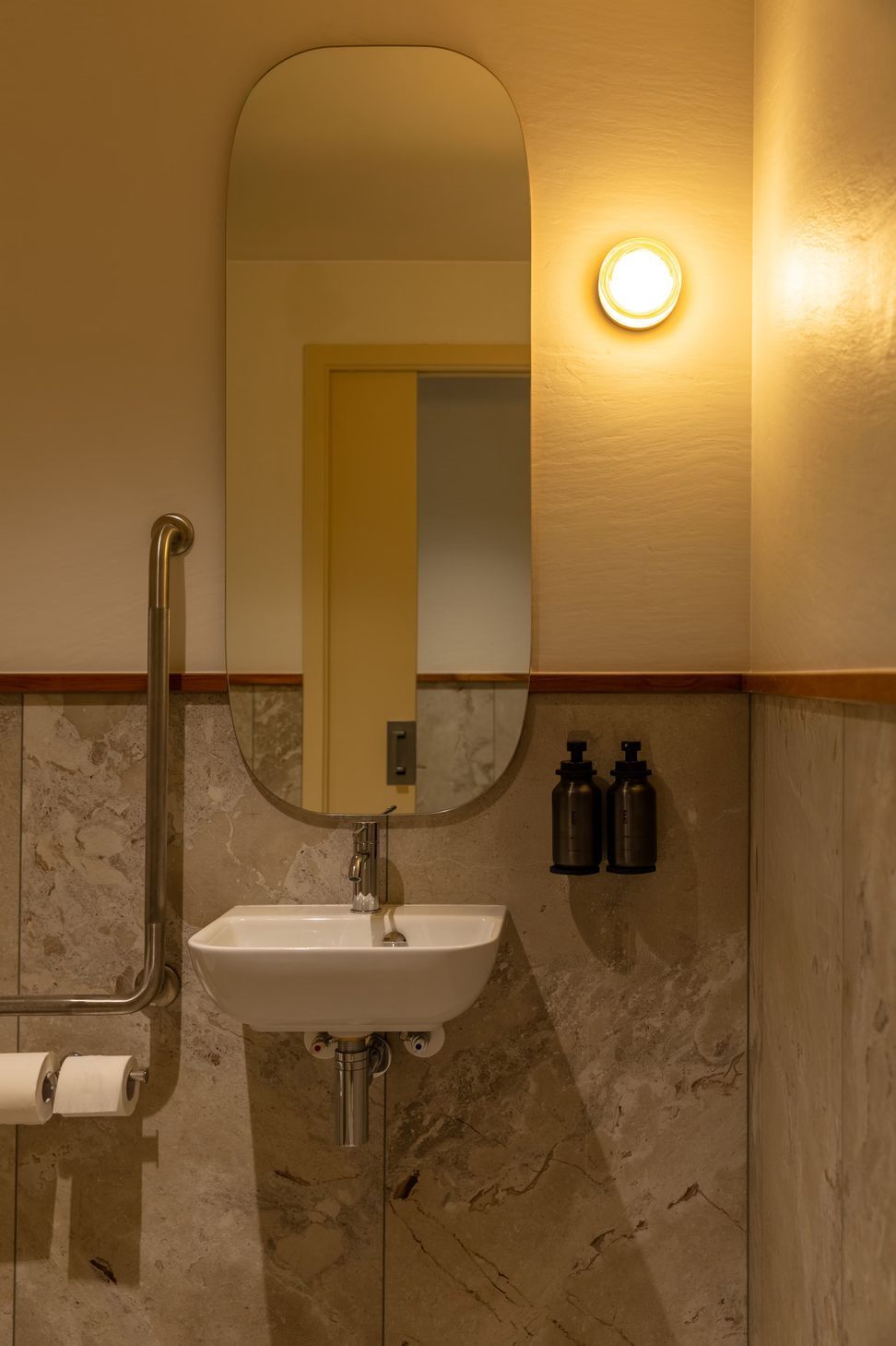 ZMuVXdAxsiBwXgctrl-space-interior-design-auckland-hospitality-Takapuna-Surf-Club881A0514.jpeg