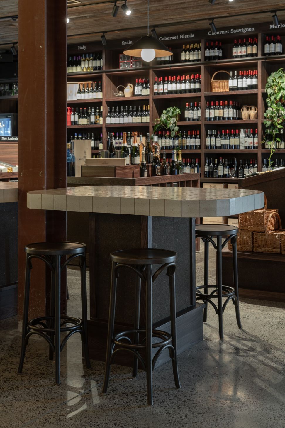 aDUrkydWJ-7kSjtNctrl-space-interior-design-auckland-hospitality-NormanbyFineWines-1E3A0159.jpeg
