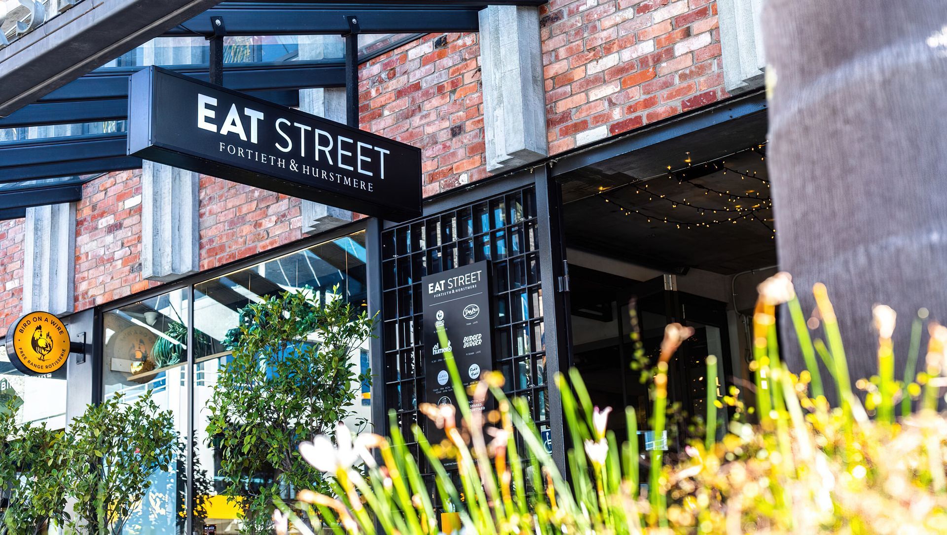 Fortieth & Hurstmere, Takapuna banner