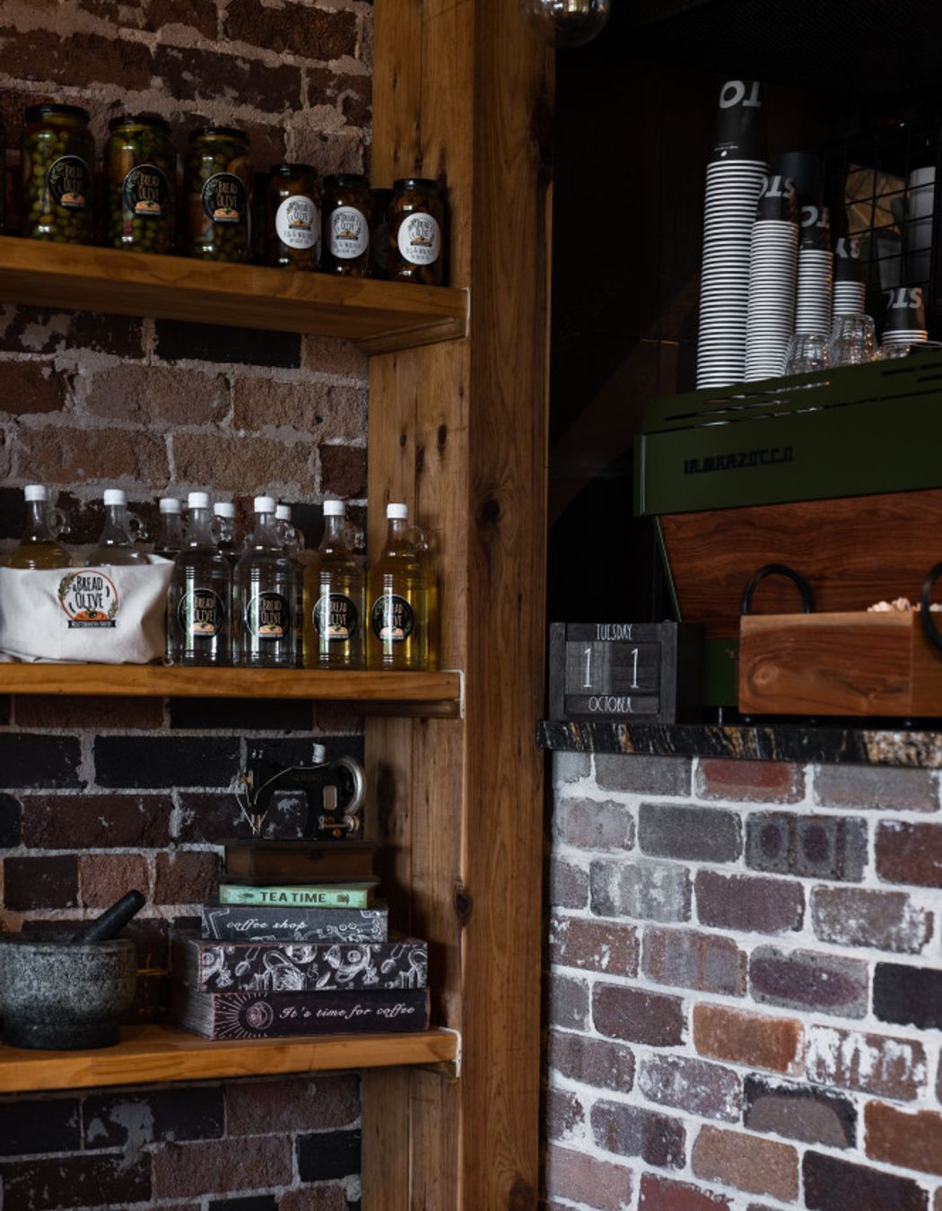 Bread &amp; Olive - Cafe Fitout