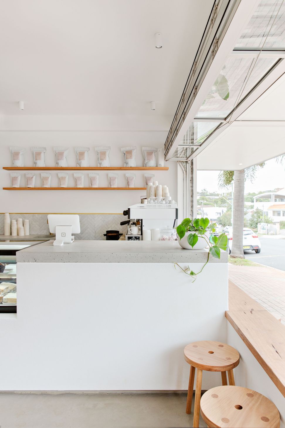 INDIE FOLK CAFE