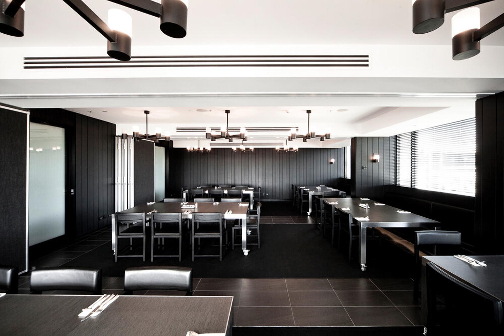 vertilux-burbury-hotel-and-apartments-venetian-blinds-1.jpg