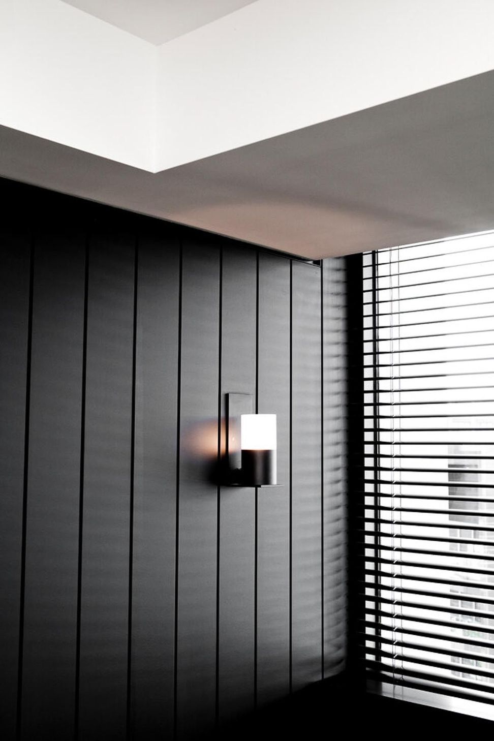 vertilux-burbury-hotel-and-apartments-venetian-blinds-2.jpg