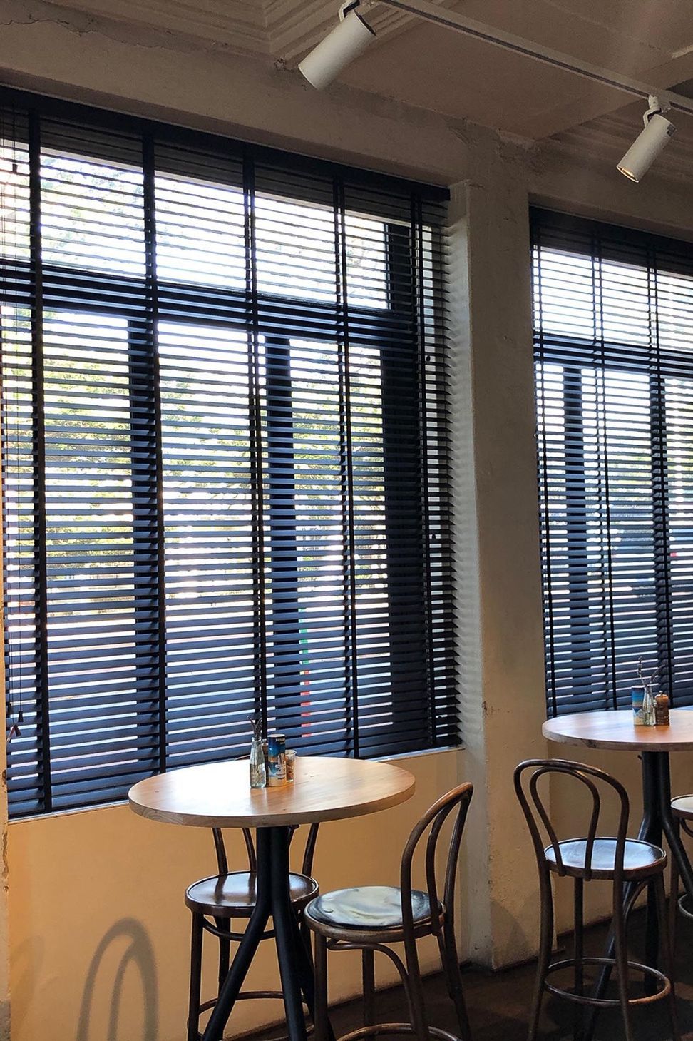 vertilux-il-lido-cottesloe-venetian-blinds-1.jpg