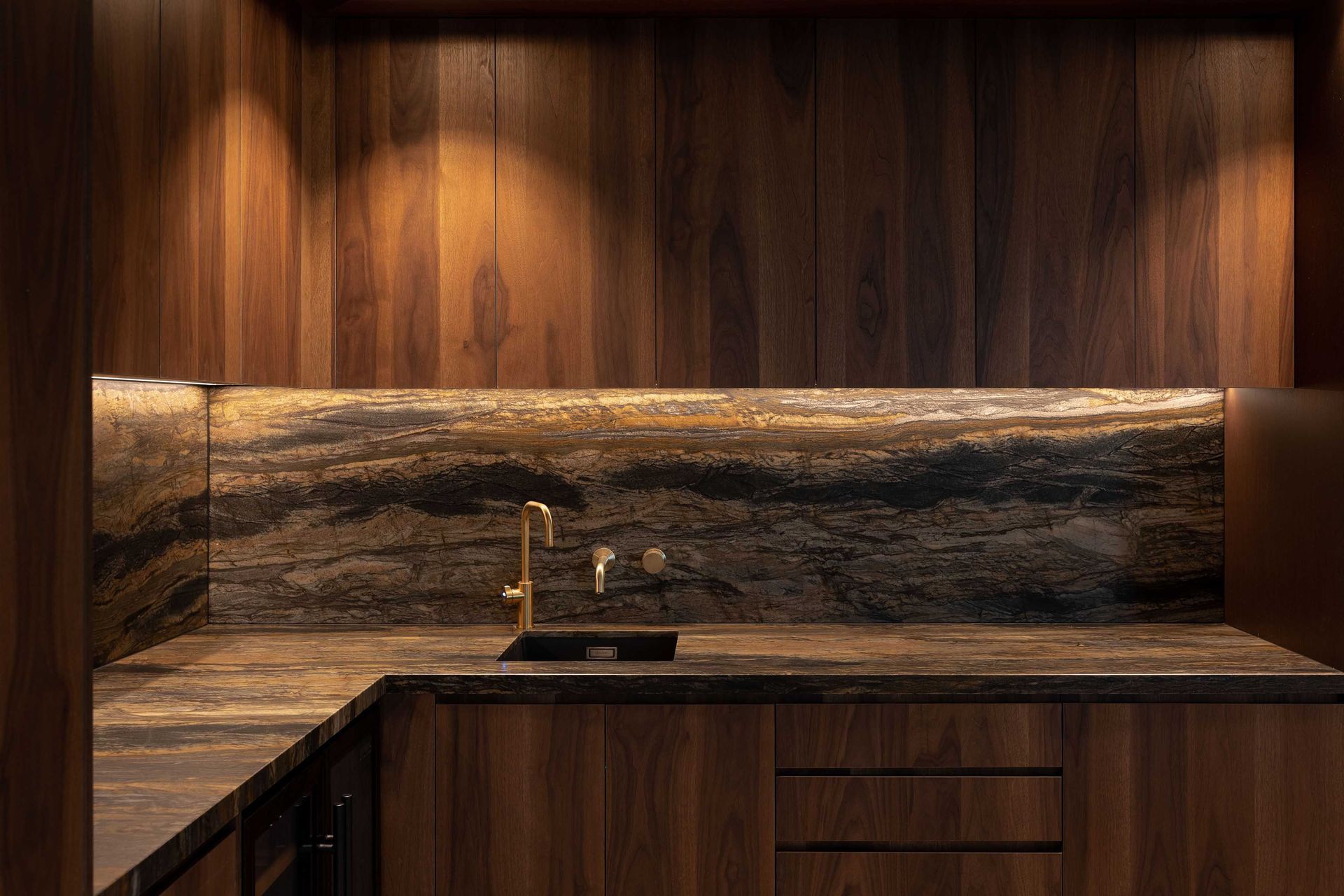 110 Custom Street West Office