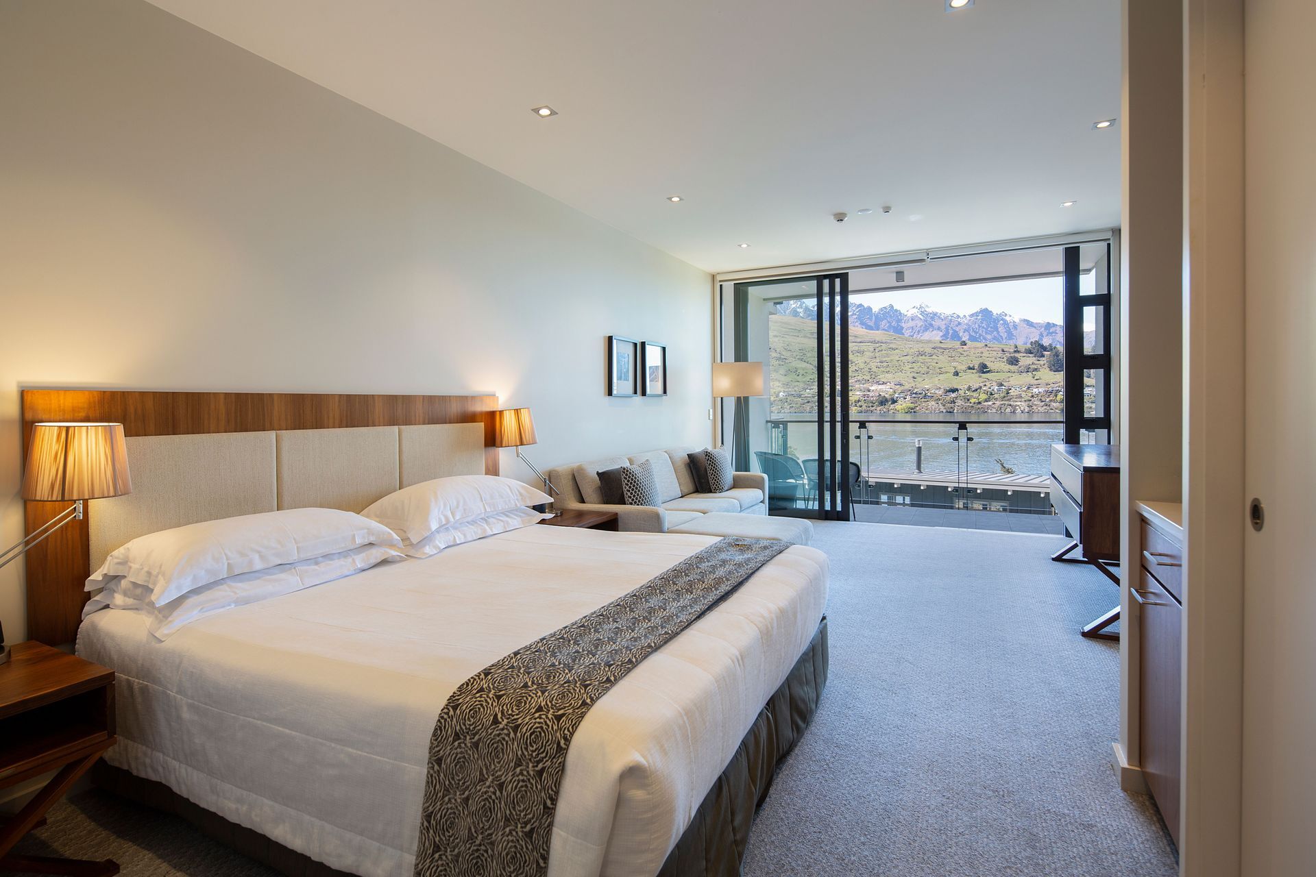 Bayshore Builders Jacks' Point