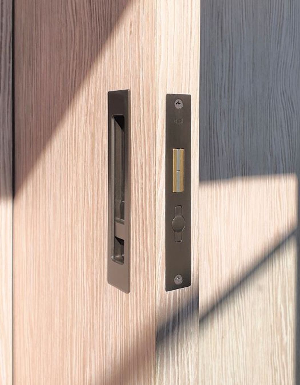 HB690 Electro Medium Bronze