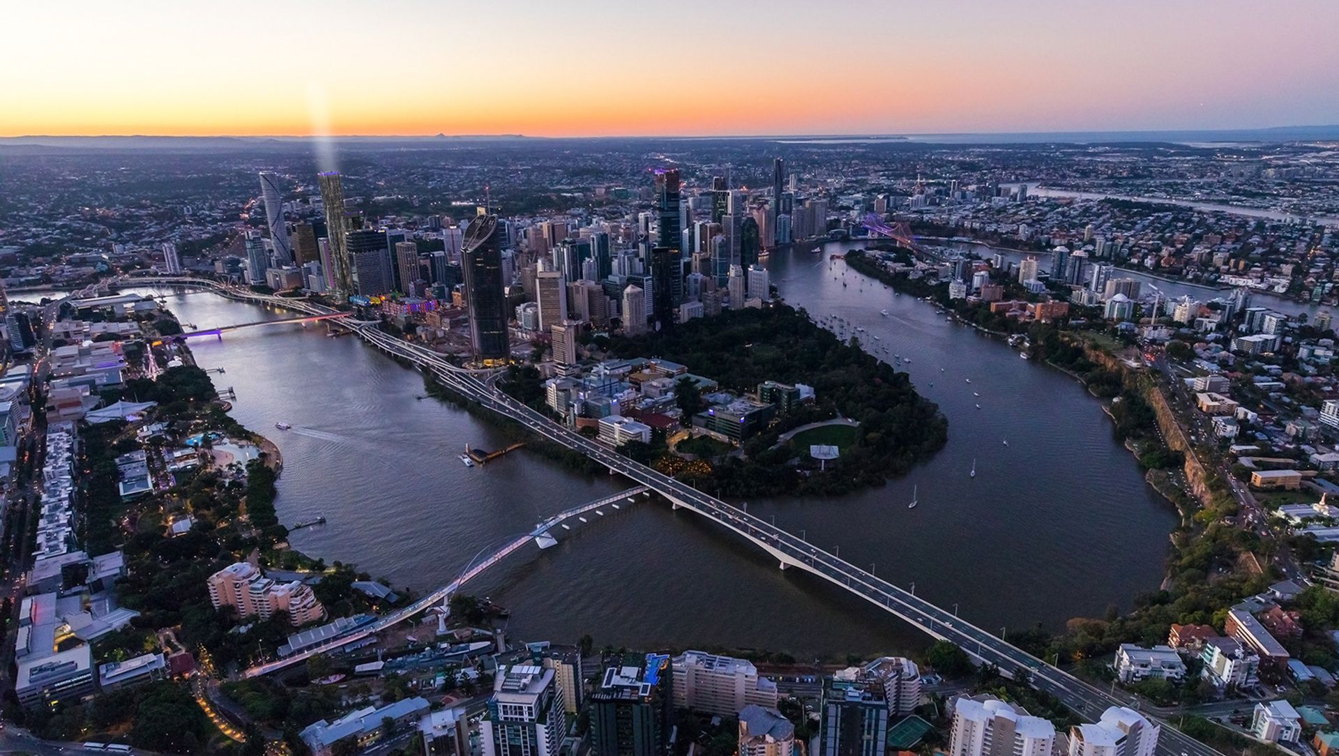 300 George Street – ‘The One’ banner