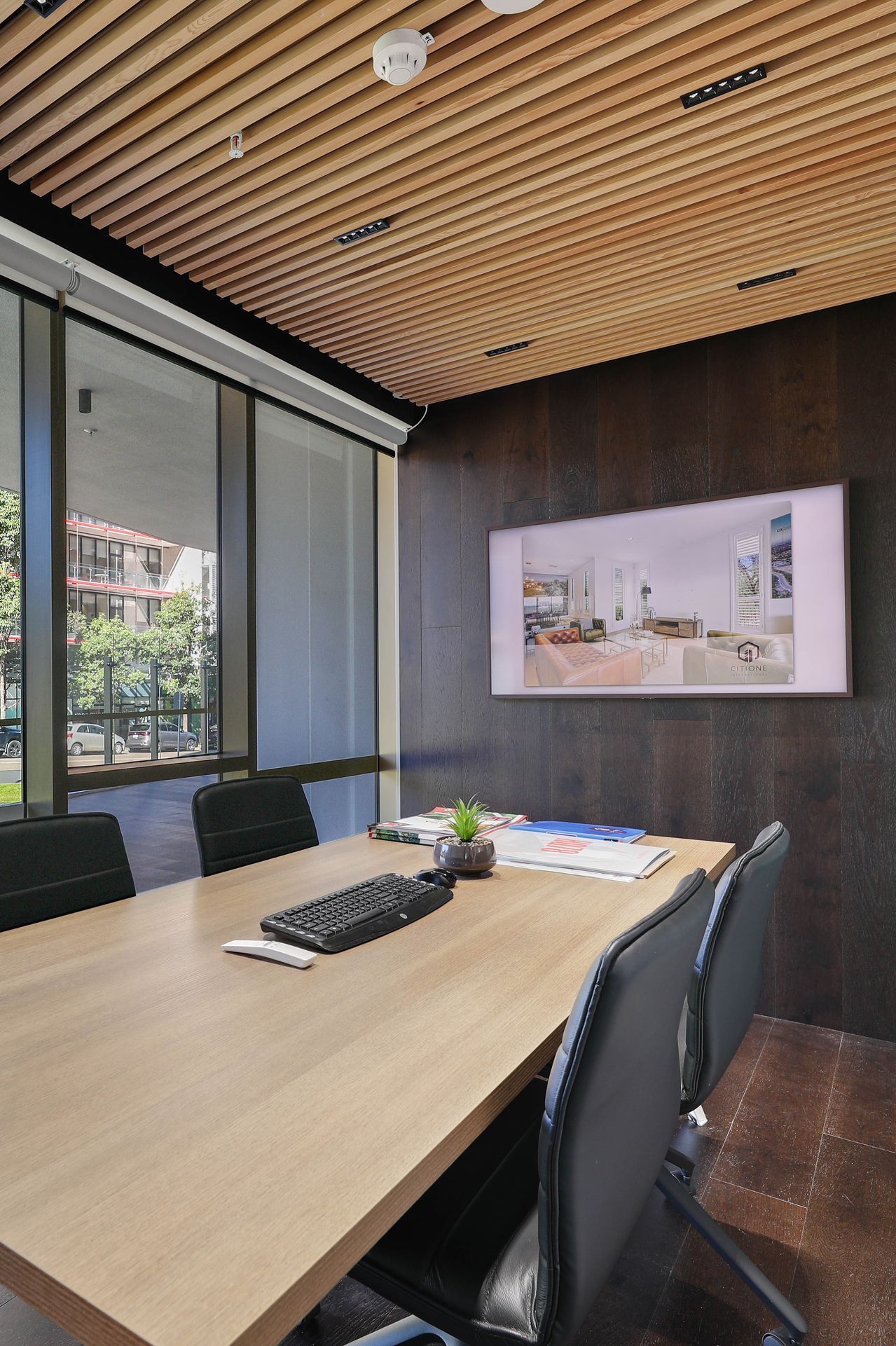 80WR-Meeting-Room-02.jpg