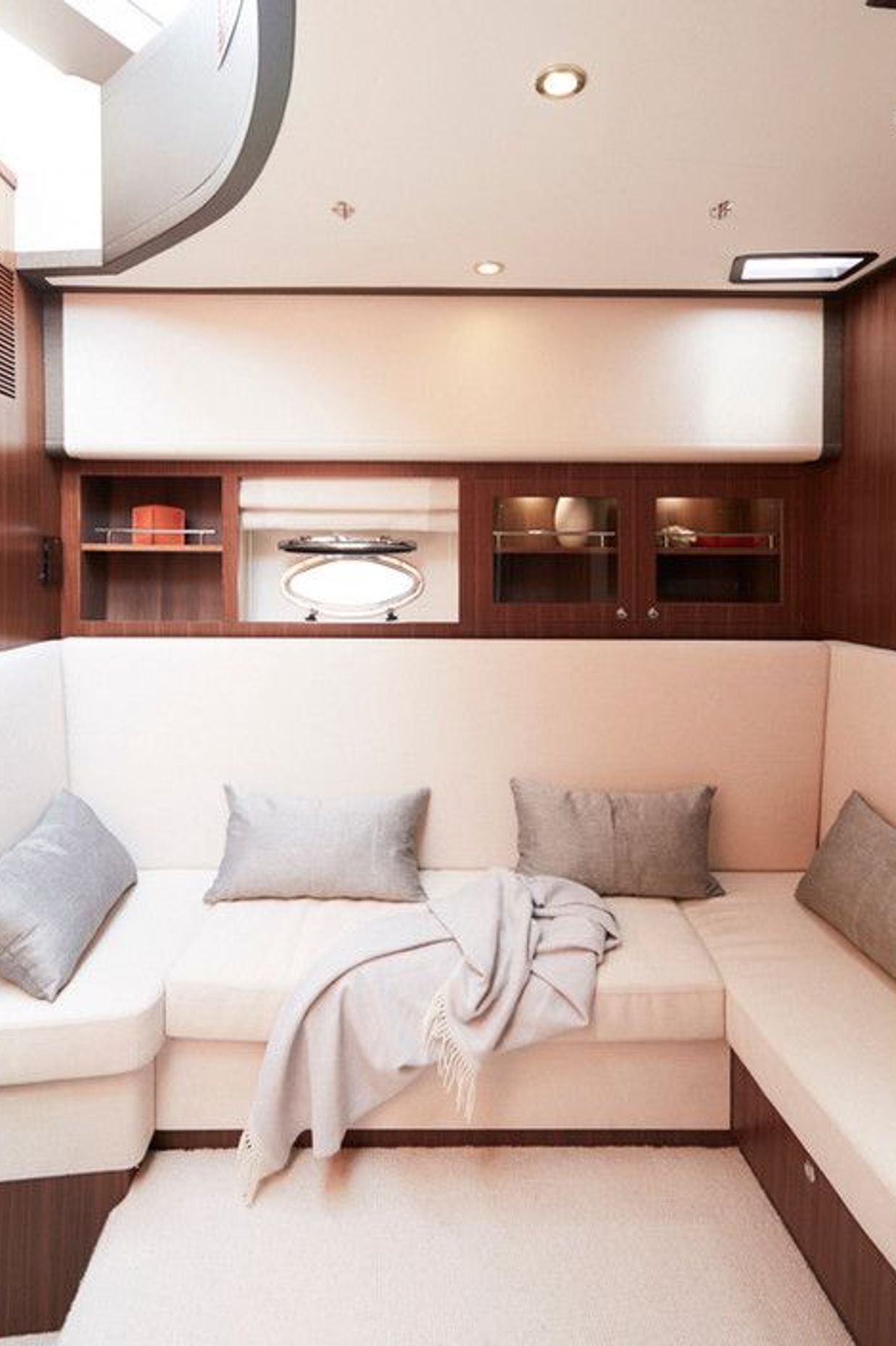 Longreef 60ft Yacht by Infinite Design Studio | ArchiPro AU