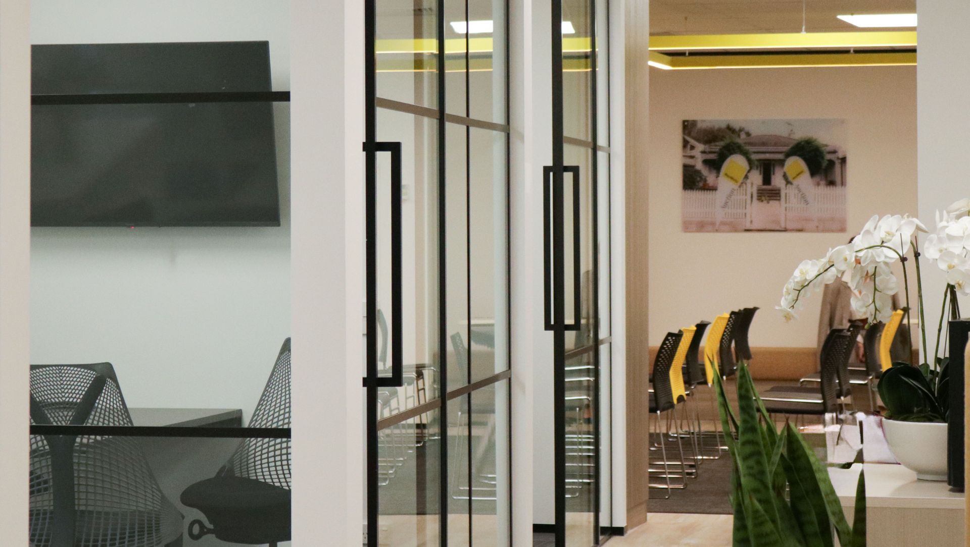 Ray White Ellerslie banner