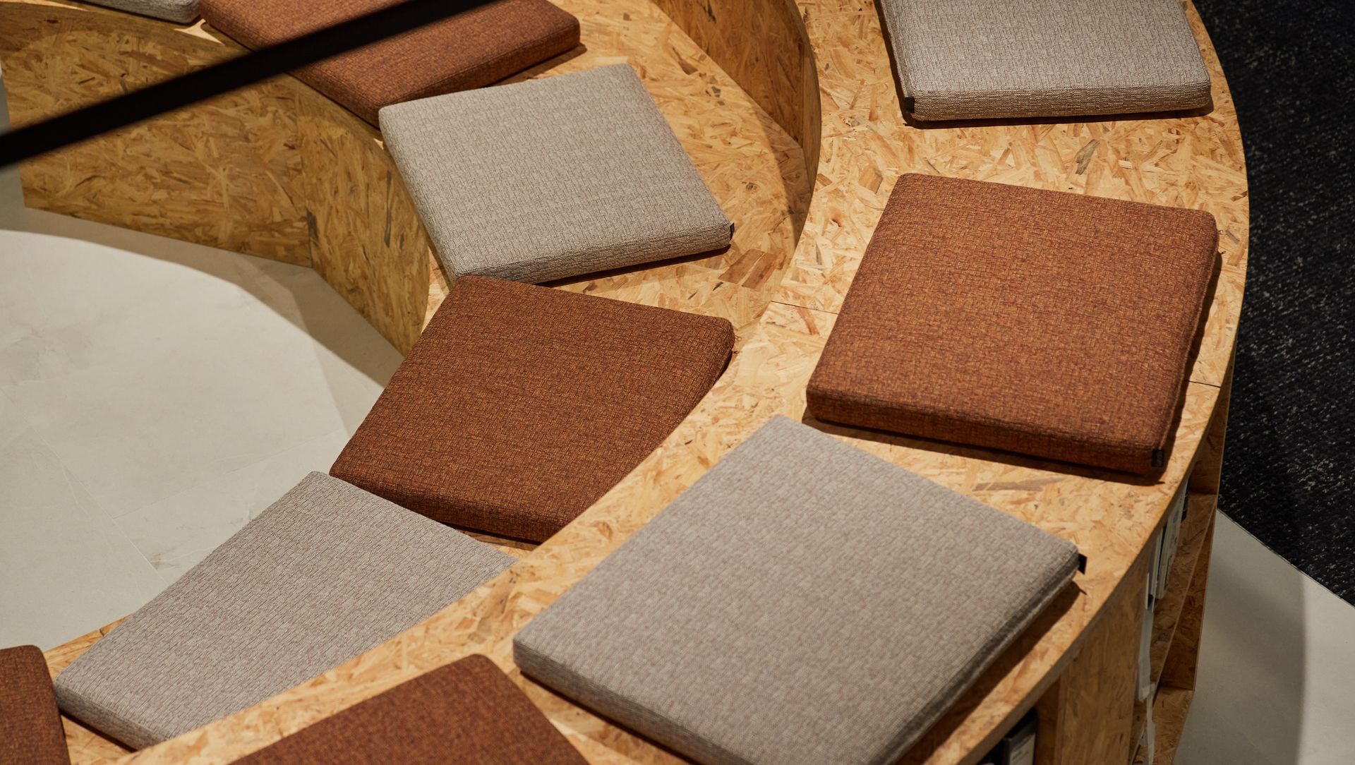 Whakakainga- Aurecon banner