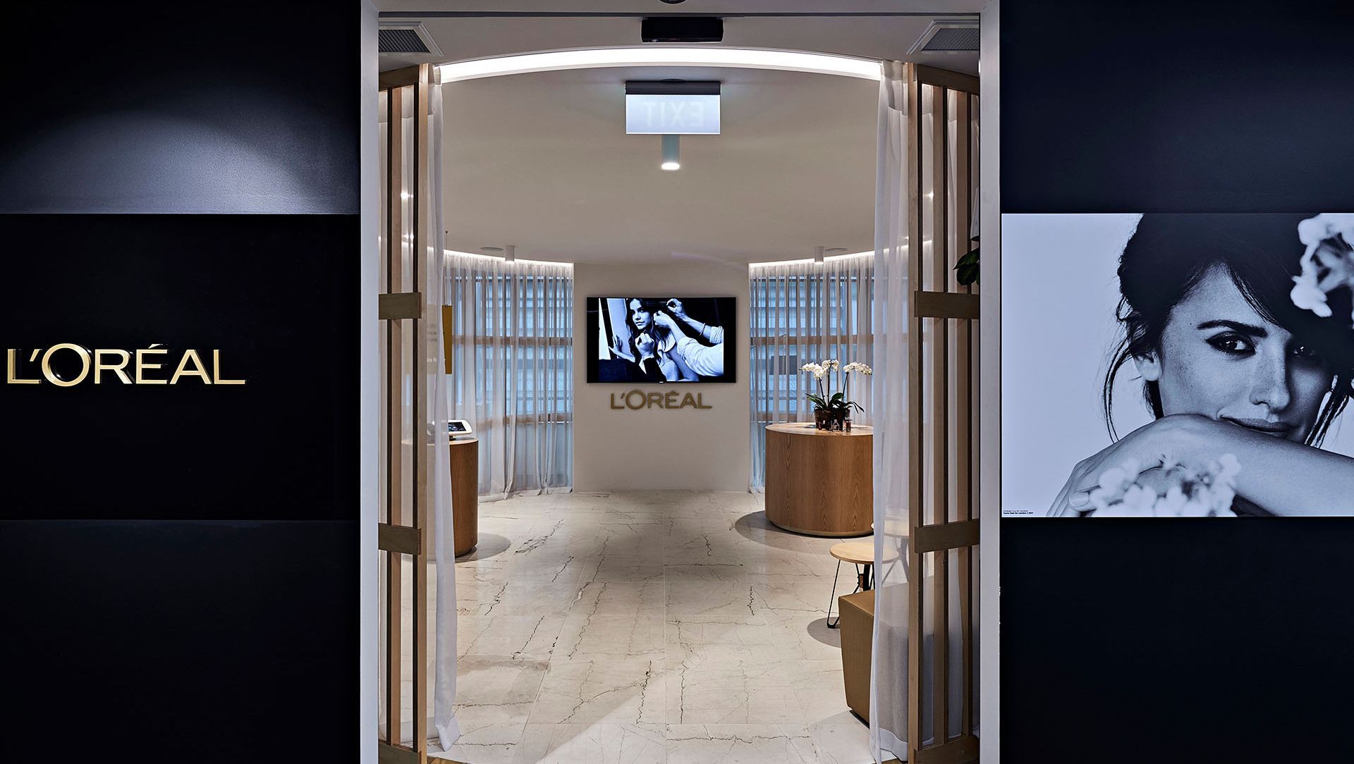 L’oréal Head Office banner