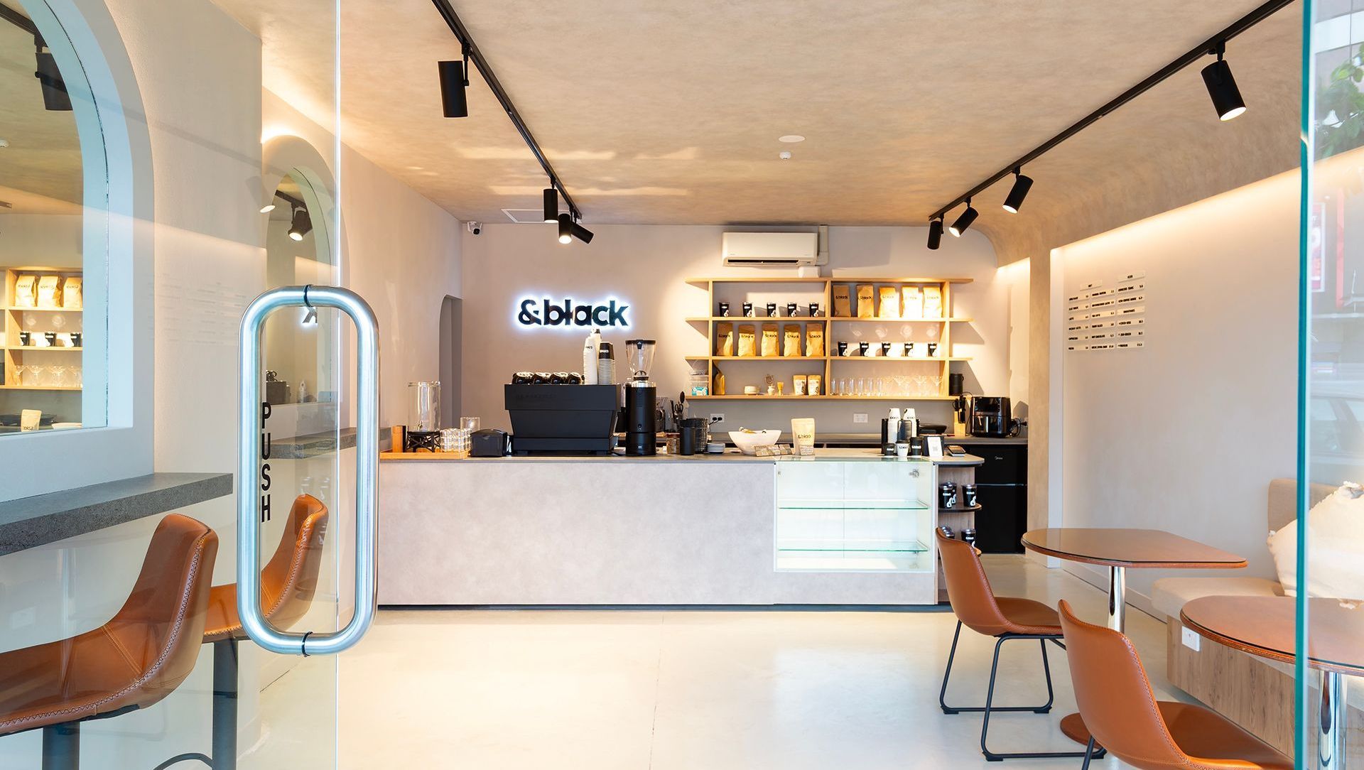 &Black Café, Newmarket banner