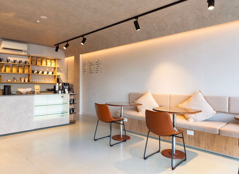 &Black Café, Newmarket