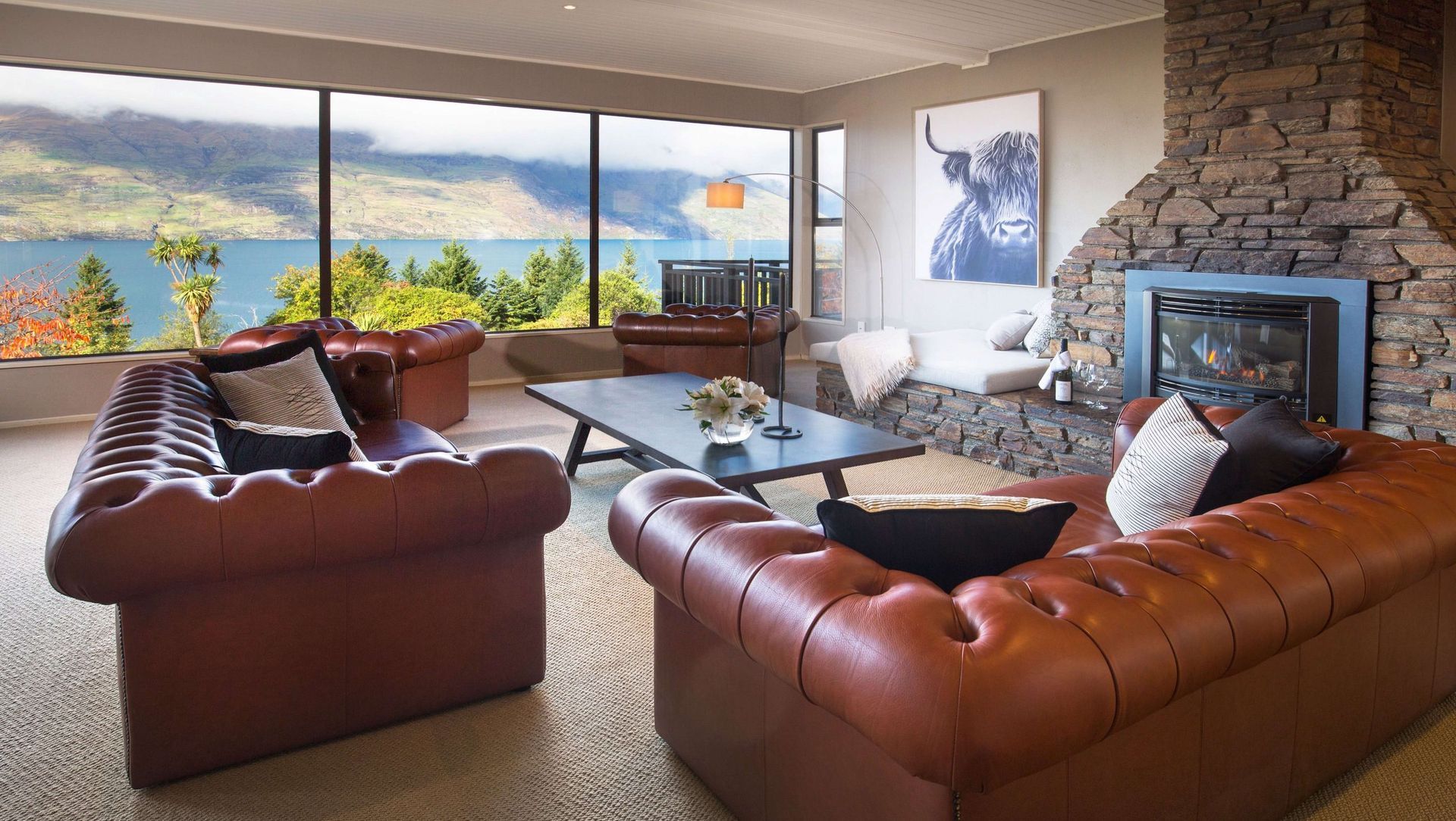 Hidden Lodge Sunshine Bay banner