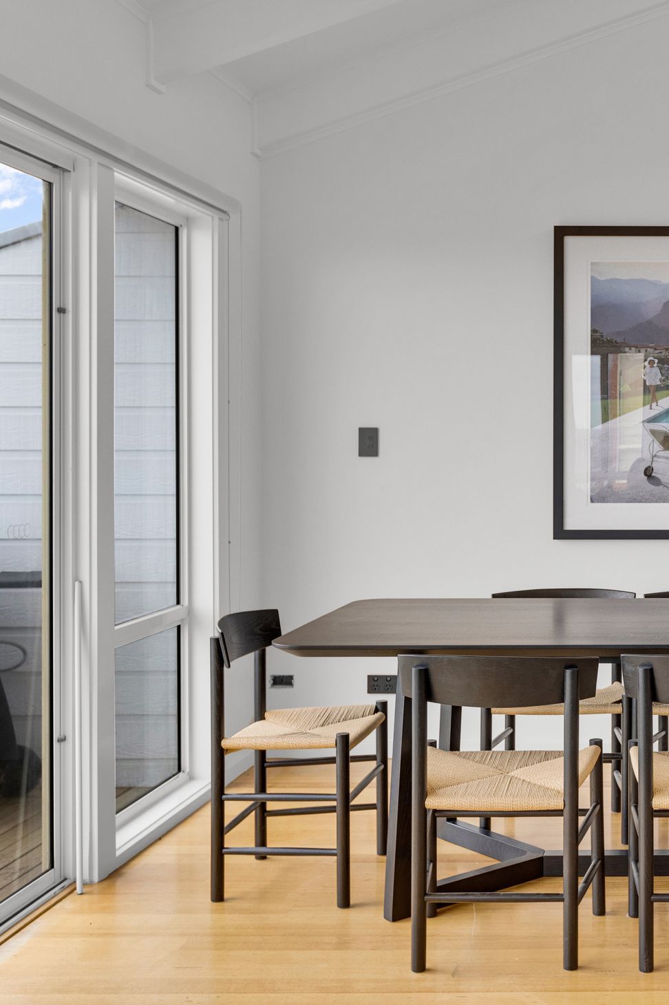 Middleton-Dining-Side-left.jpg