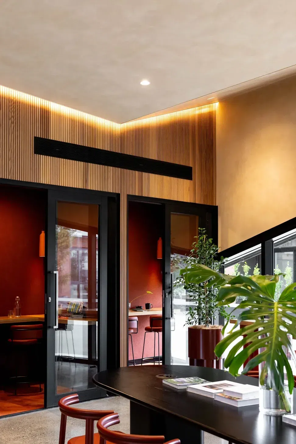 Resido-pavilion-suavetwotone-ceilingdetail-ambitec.webp