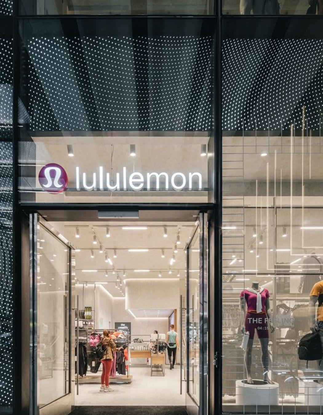 Lululemon Brookfield Place