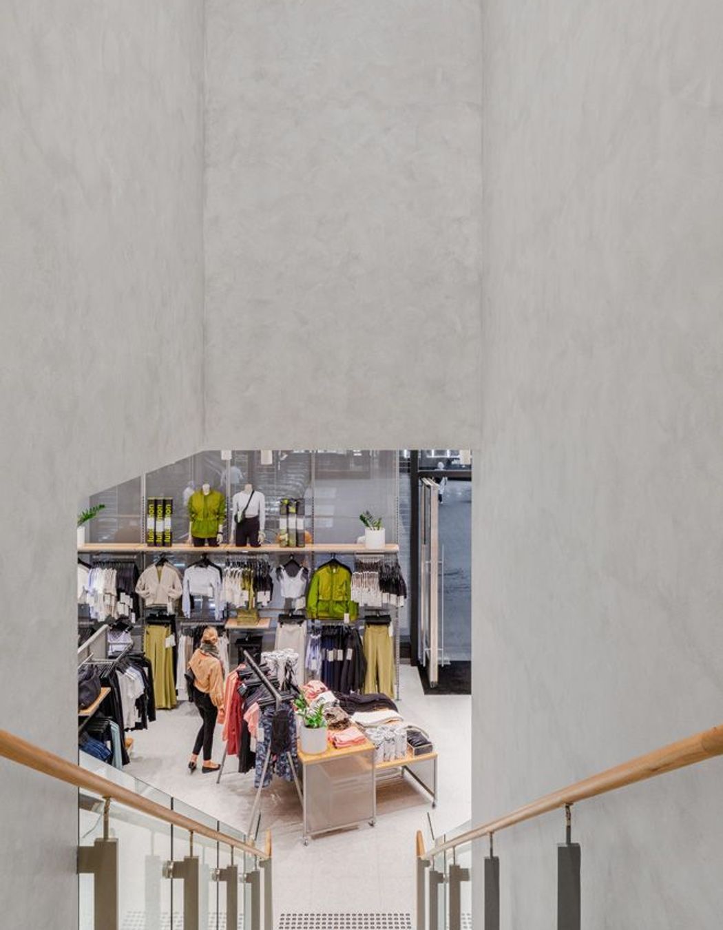 Lululemon Brookfield Place