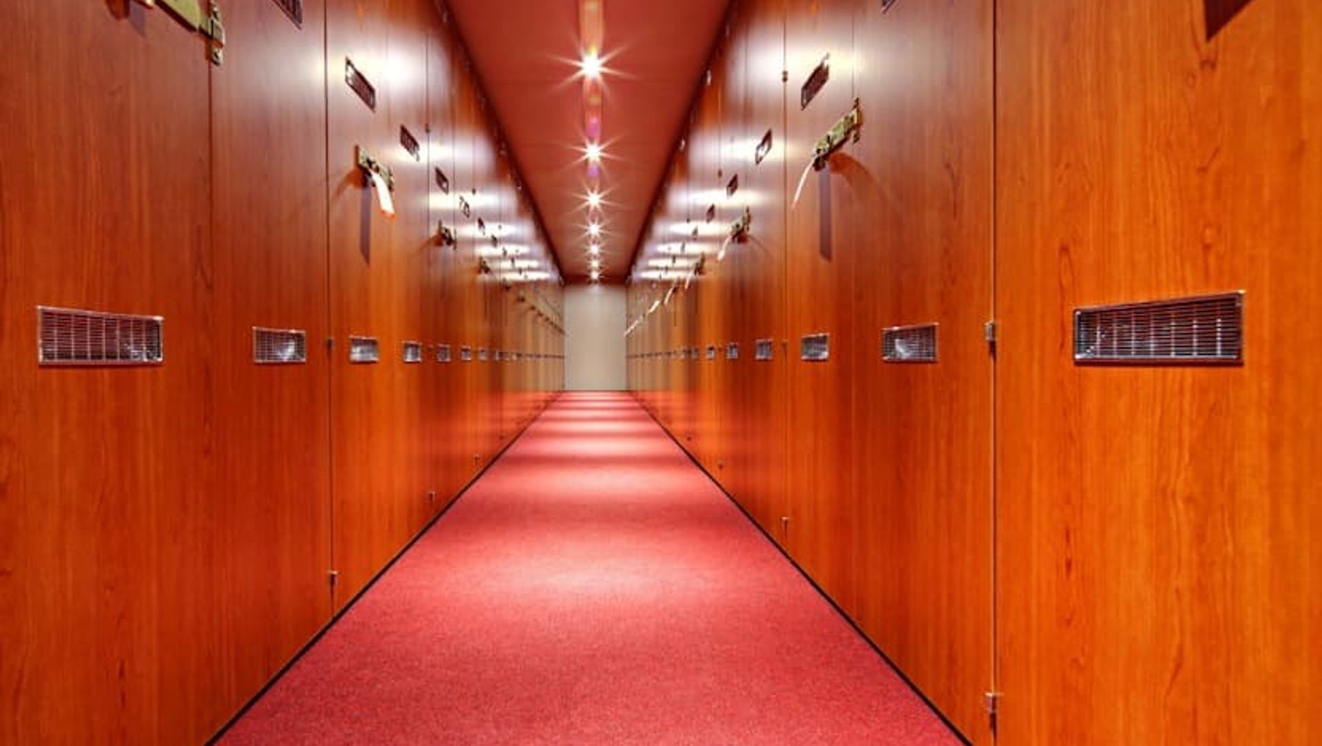 Kennards Storage banner