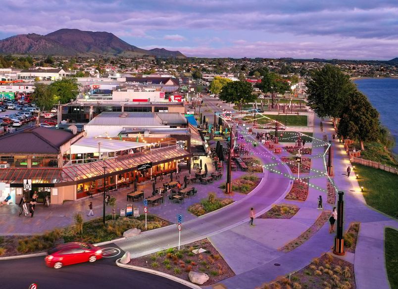 Taupo Lake Front Catenary Lights
