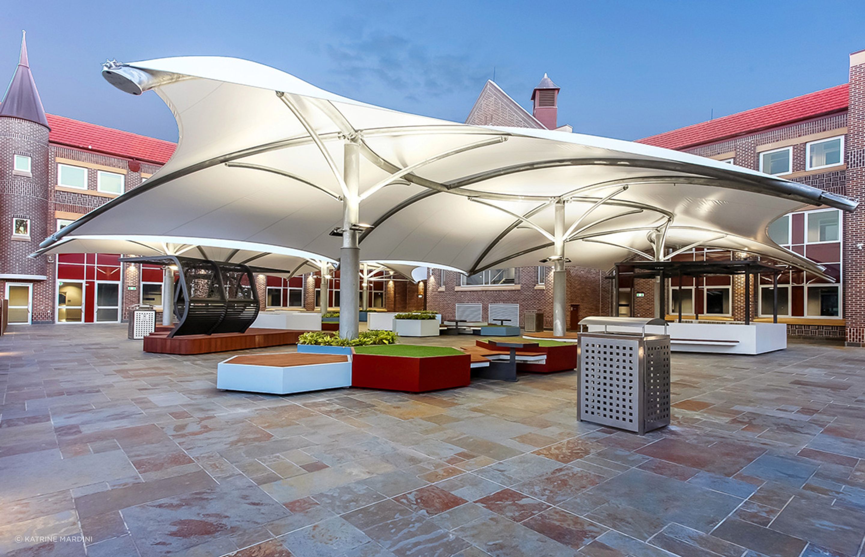 Knox Grammar School Rooftop Landscaping by Urban Garden Enrichment ...