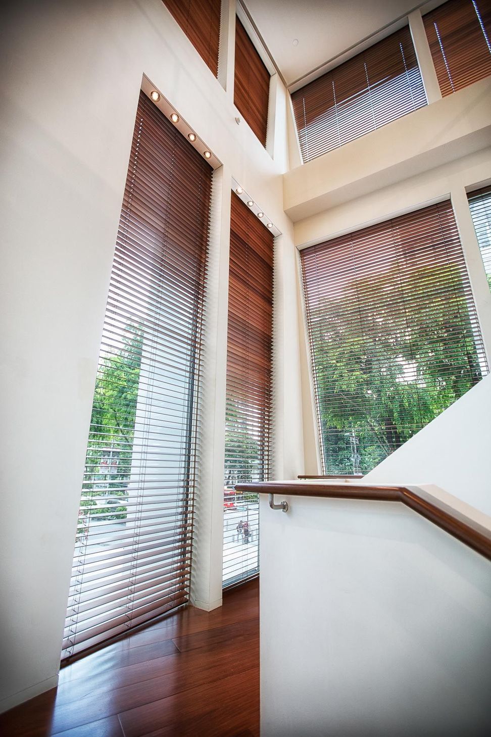 vertilux-hermes-motorised-cedarline-venetian-blinds-9.jpg