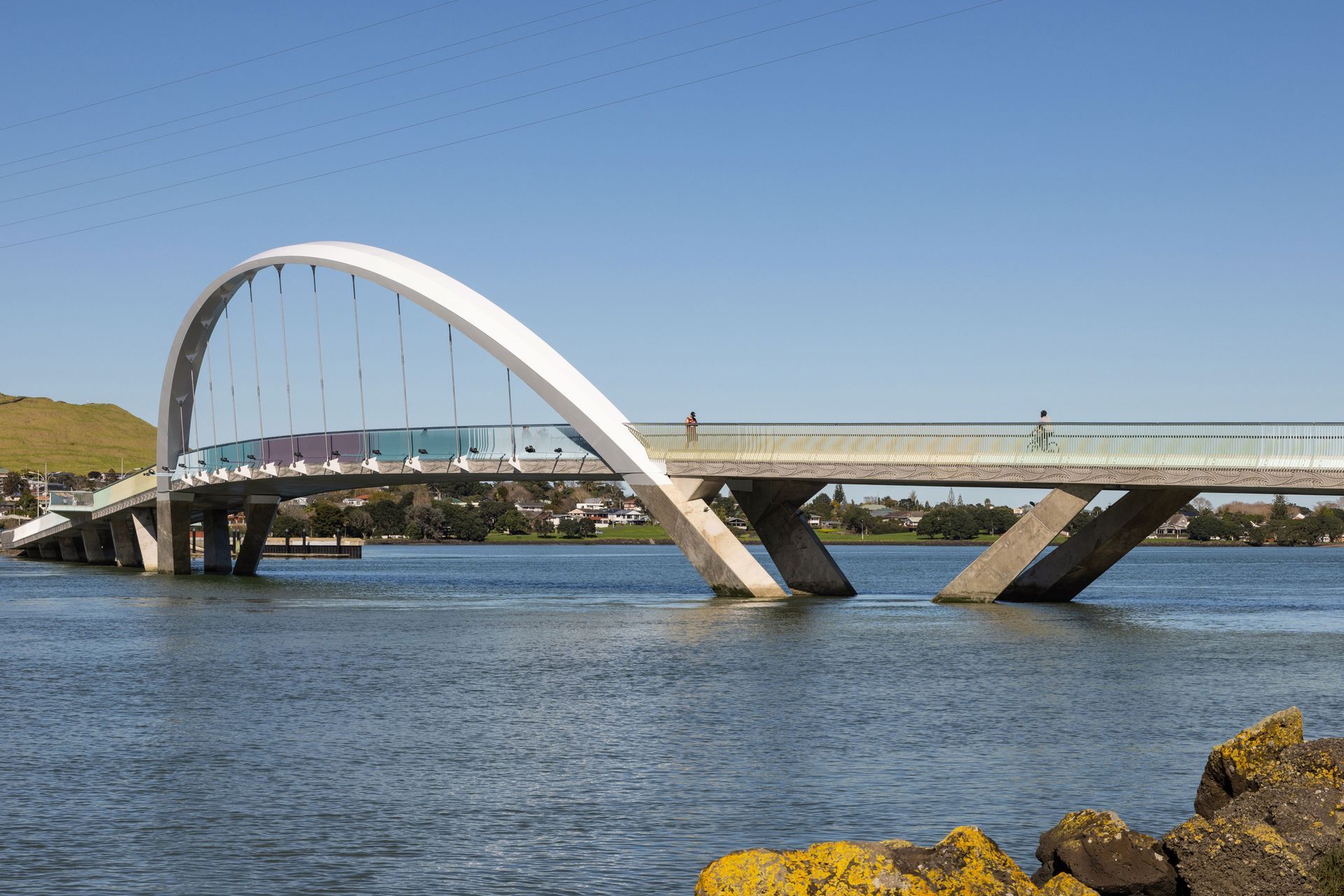 Ngā Hau Māngere Bridge