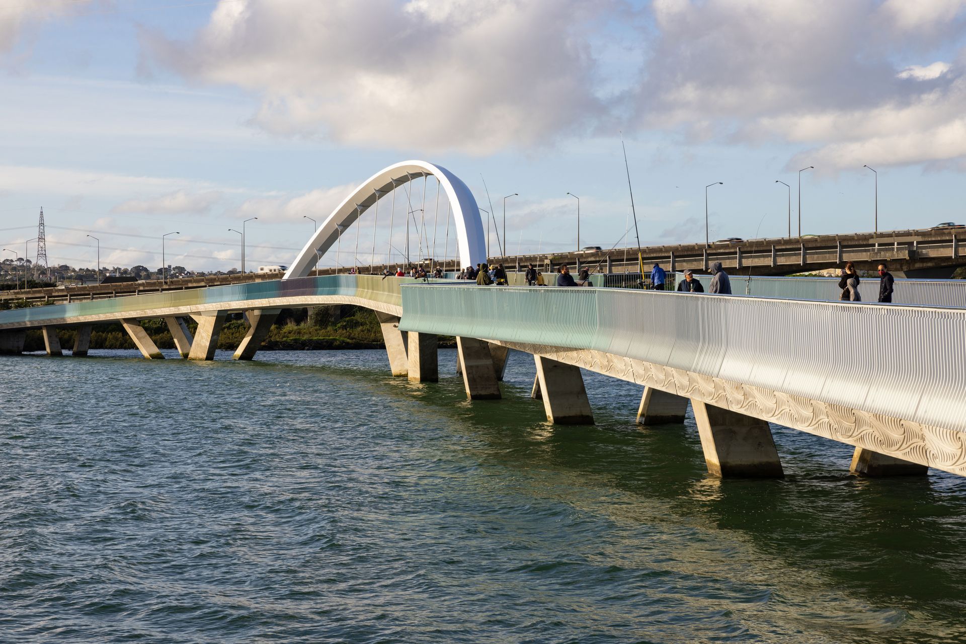Ngā Hau Māngere Bridge