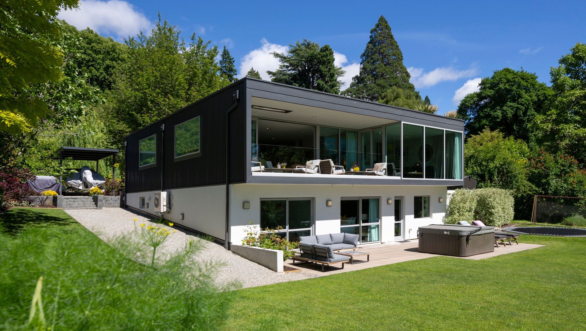 Waters Edge | Wanaka banner