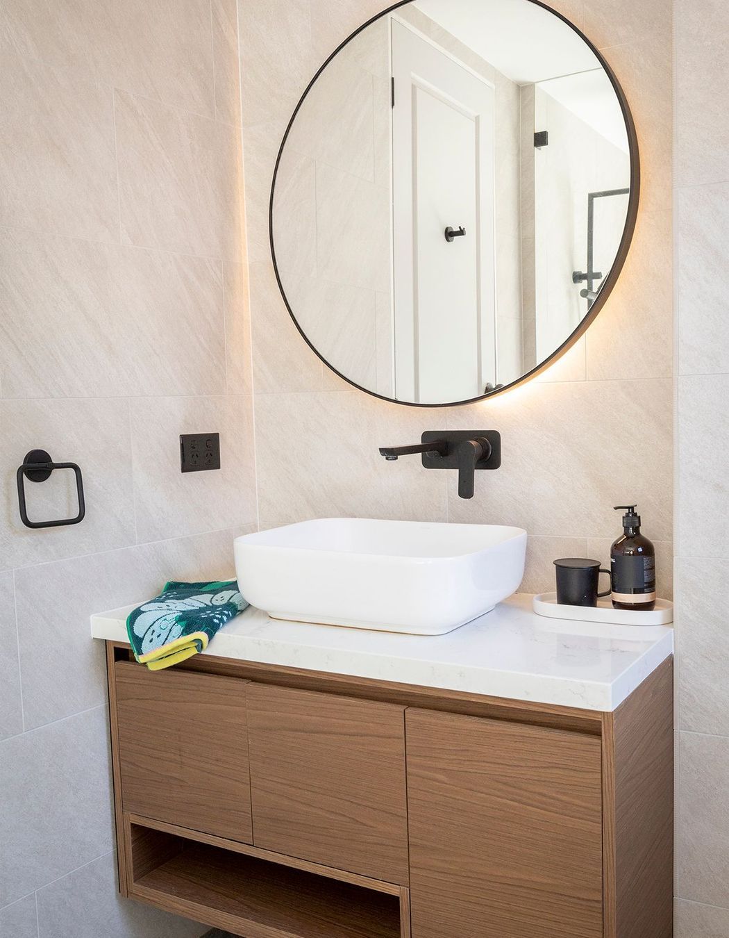 Photography: Mel Koutchavlis